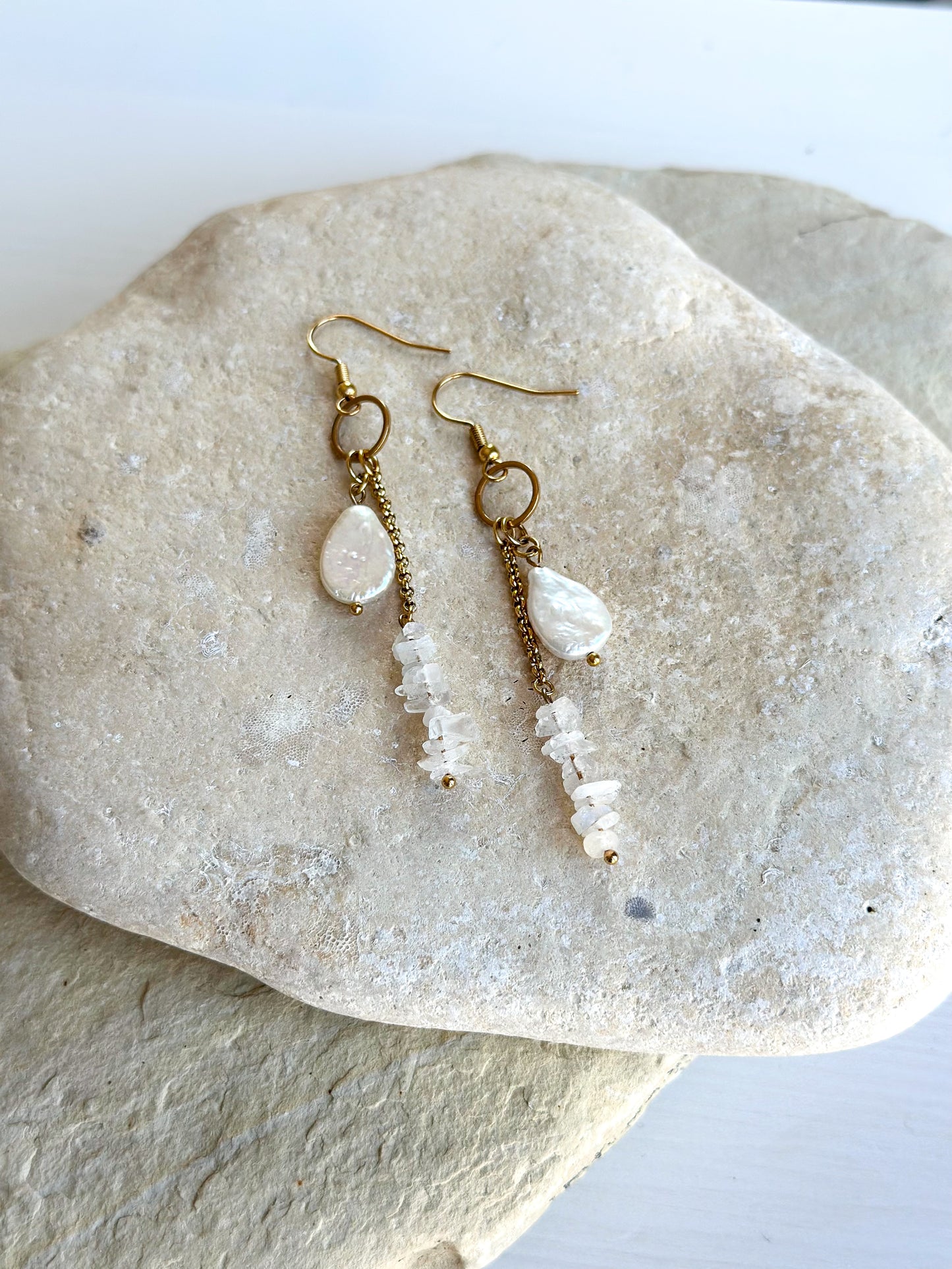PHOEBE EARRINGS Moonstone