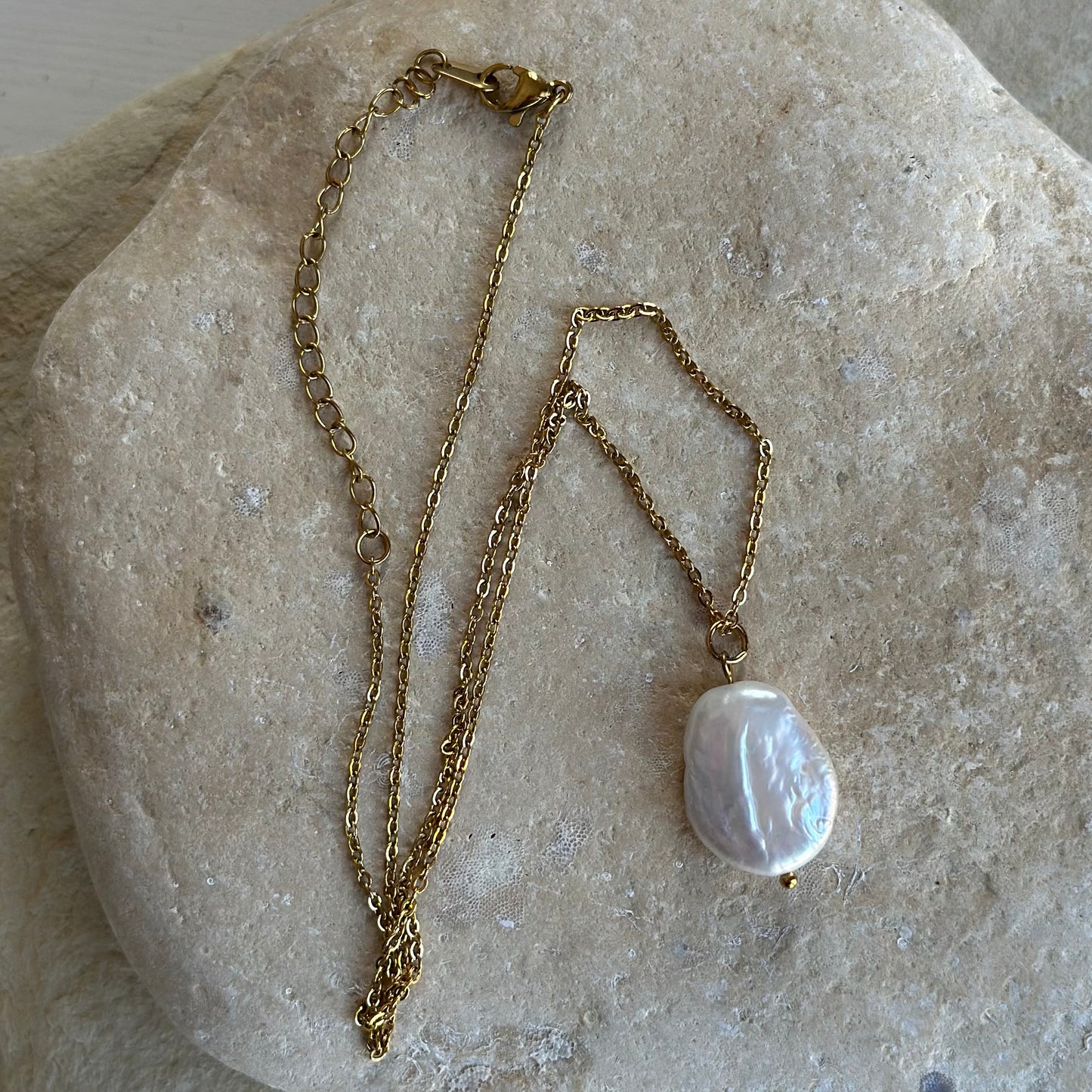 Baroque Pearl Pendant Necklace