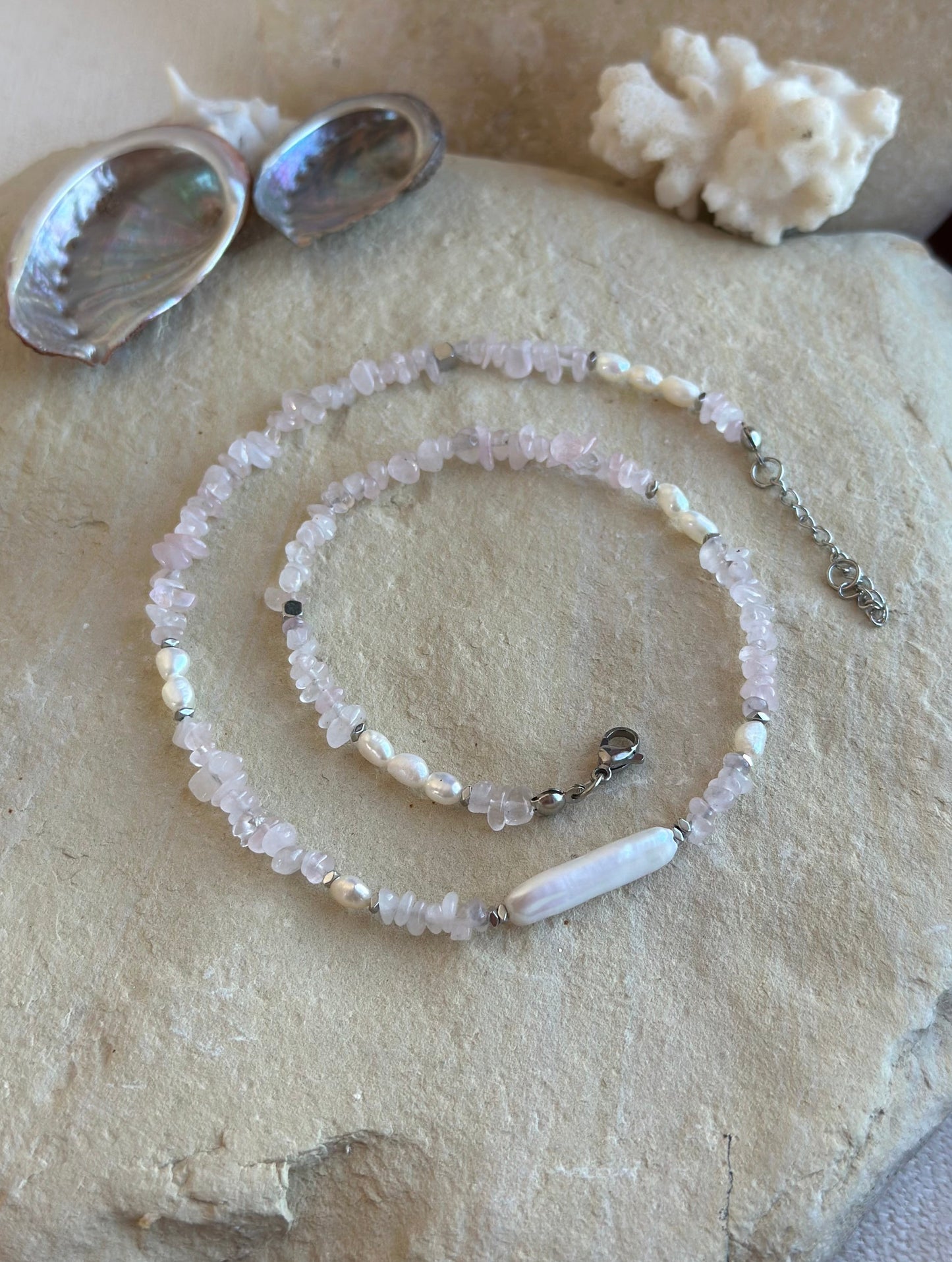 Κολιέ με μαργαριτάρια RoseQuarz