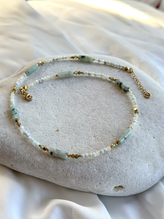 LYRA NECKLACE                      Jade