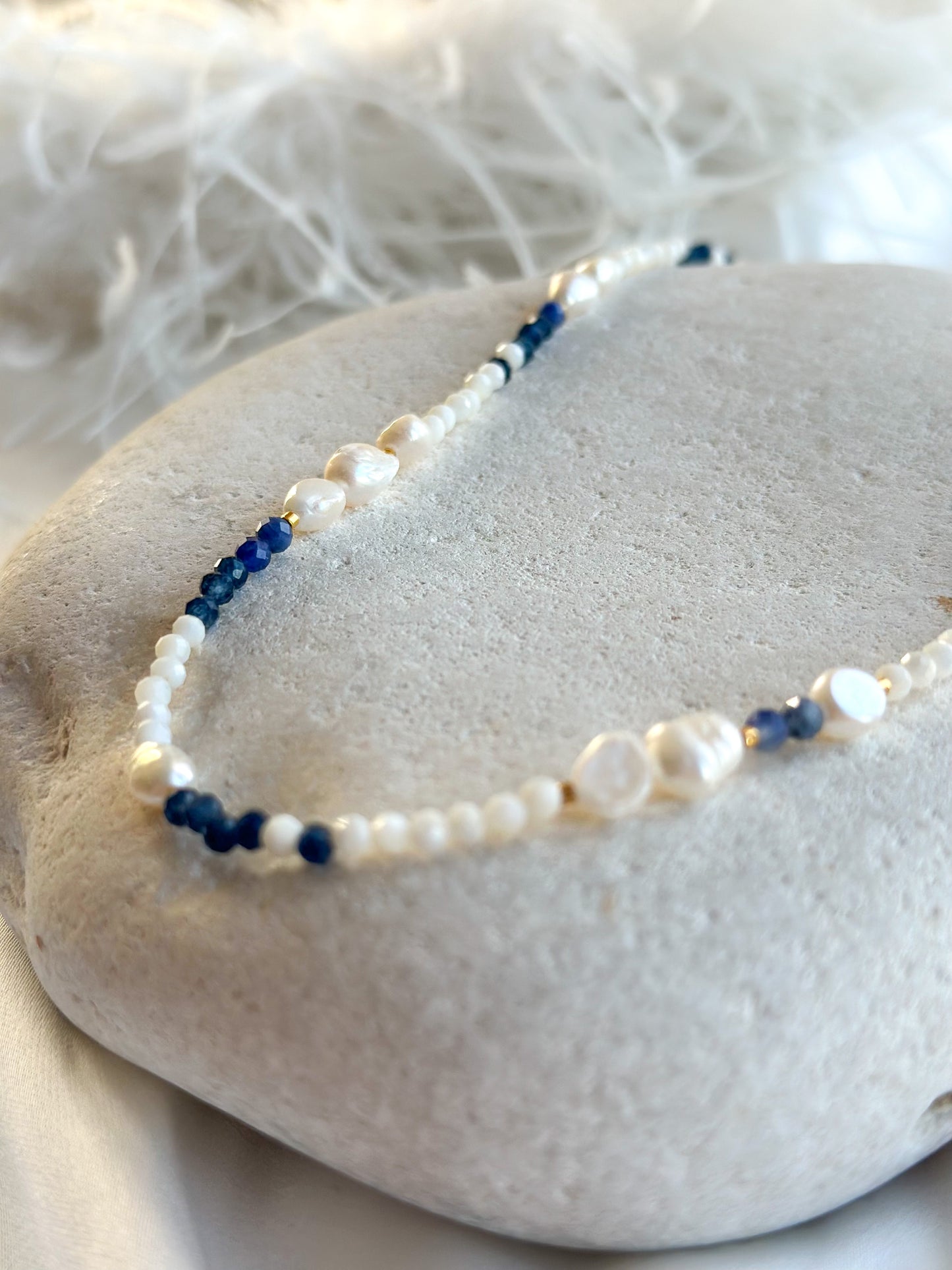 ALBA NECKLACE          Chalcedony