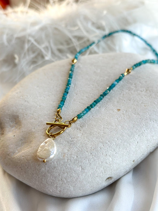 GALENE NECKLACE             Apatite
