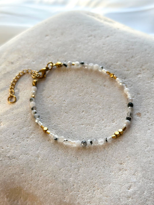 NOELLE BRACELET       Moonstone