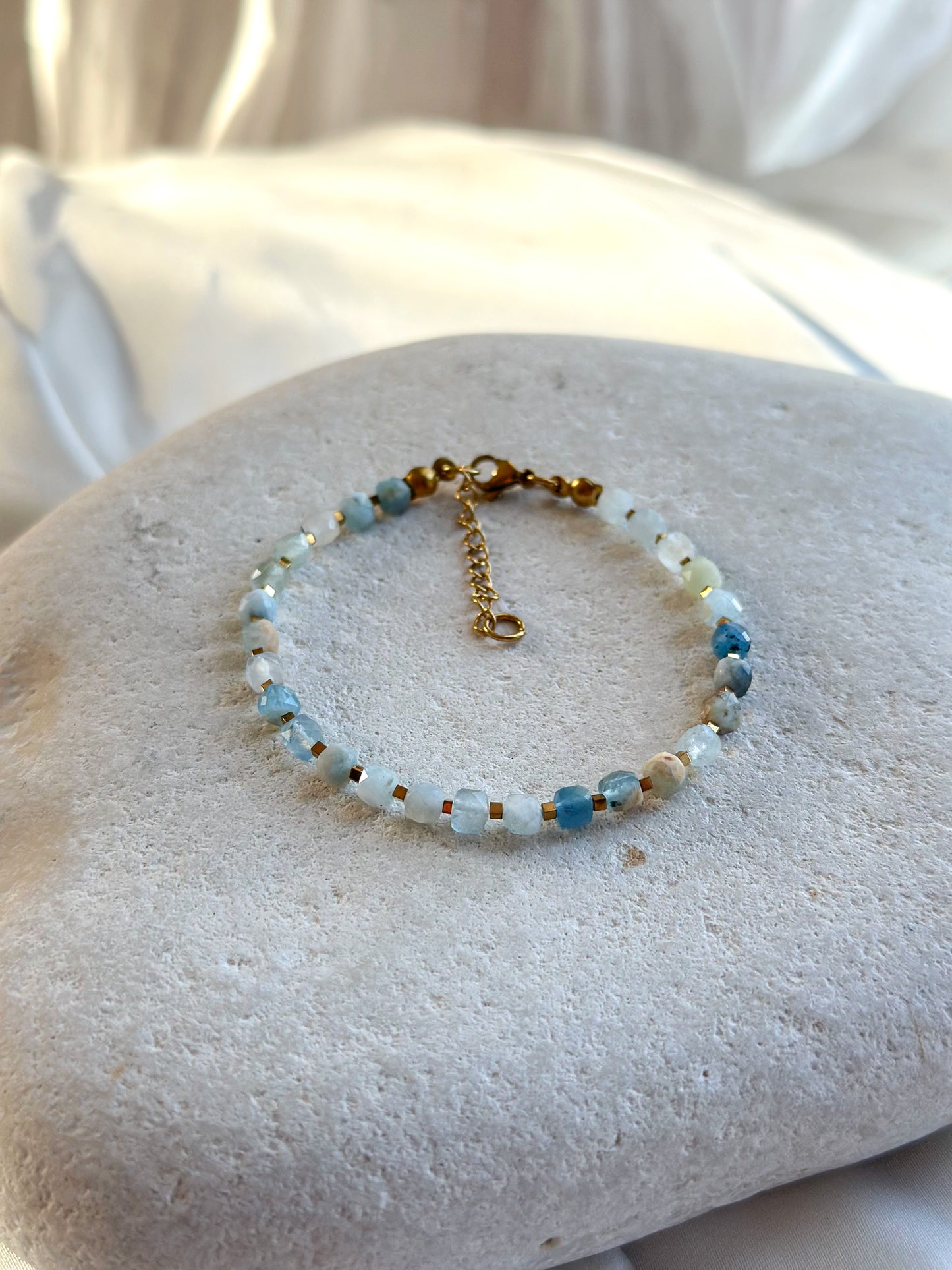 CALISTA BRACELET     Aquamarine