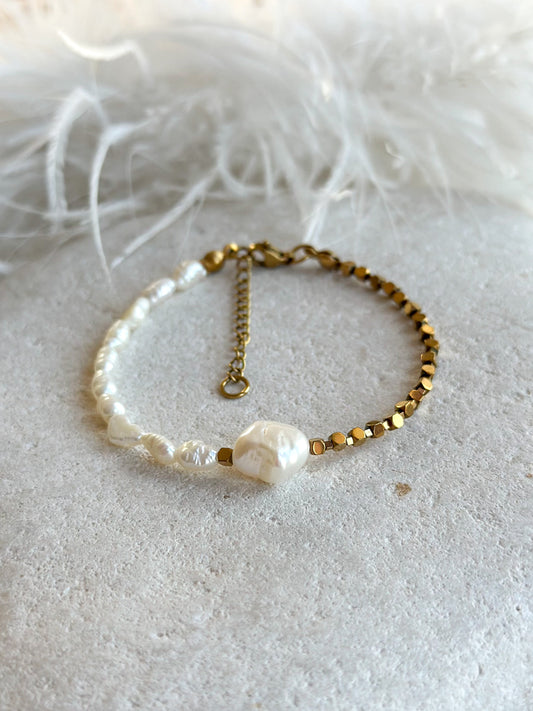 NERIDA BRACELET              Hämatit