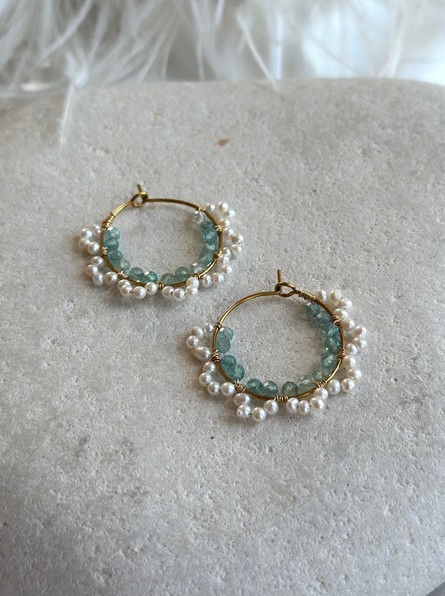 Σκουλαρίκια με μαργαριτάρια και λουλούδια