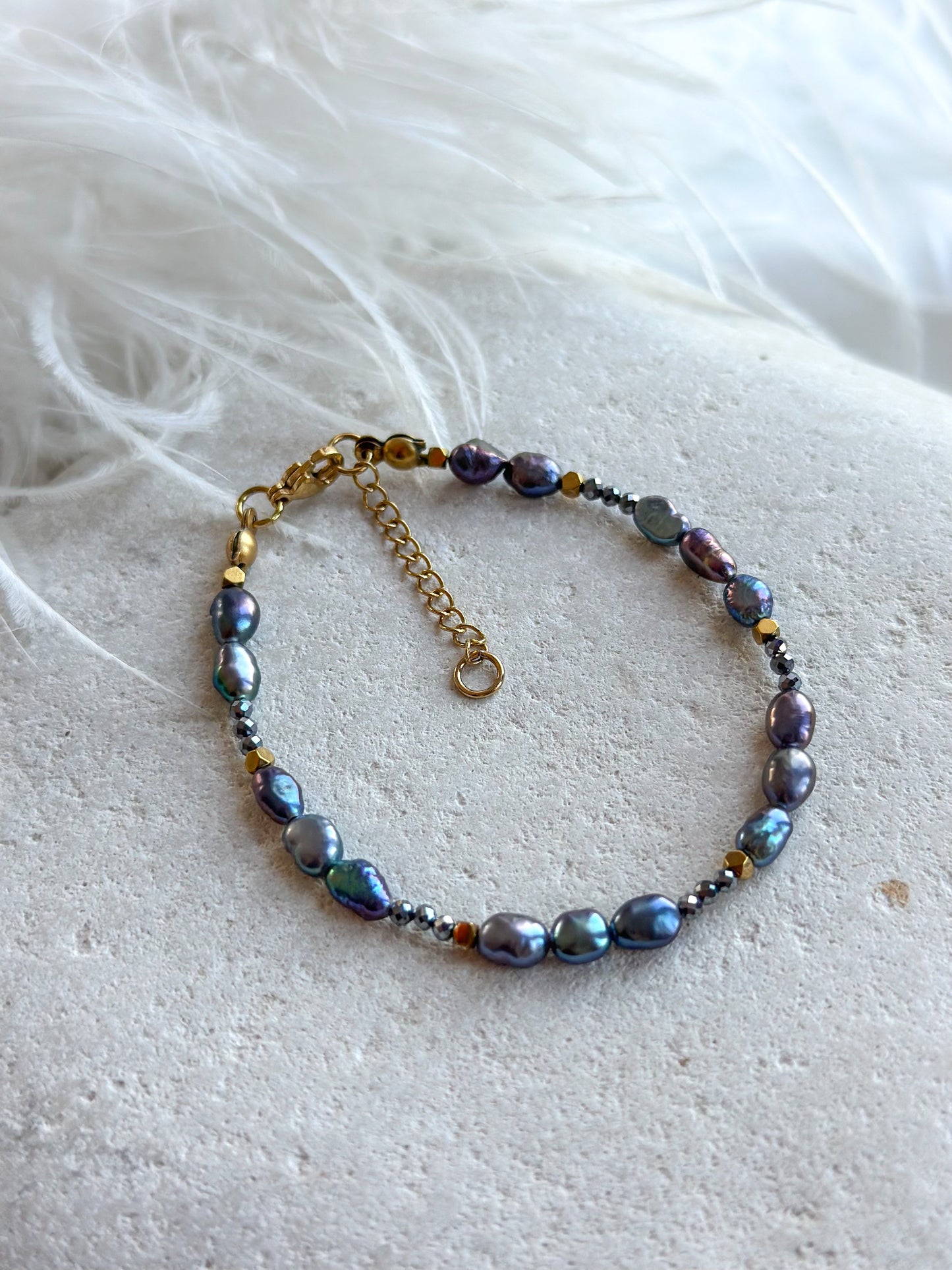 ASTERIA BRACELET                black Pearl