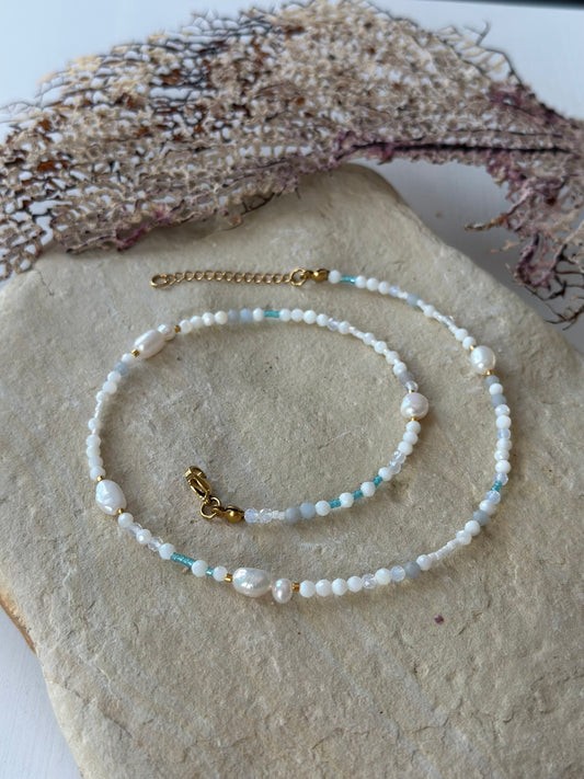 Shell Pearl Necklace