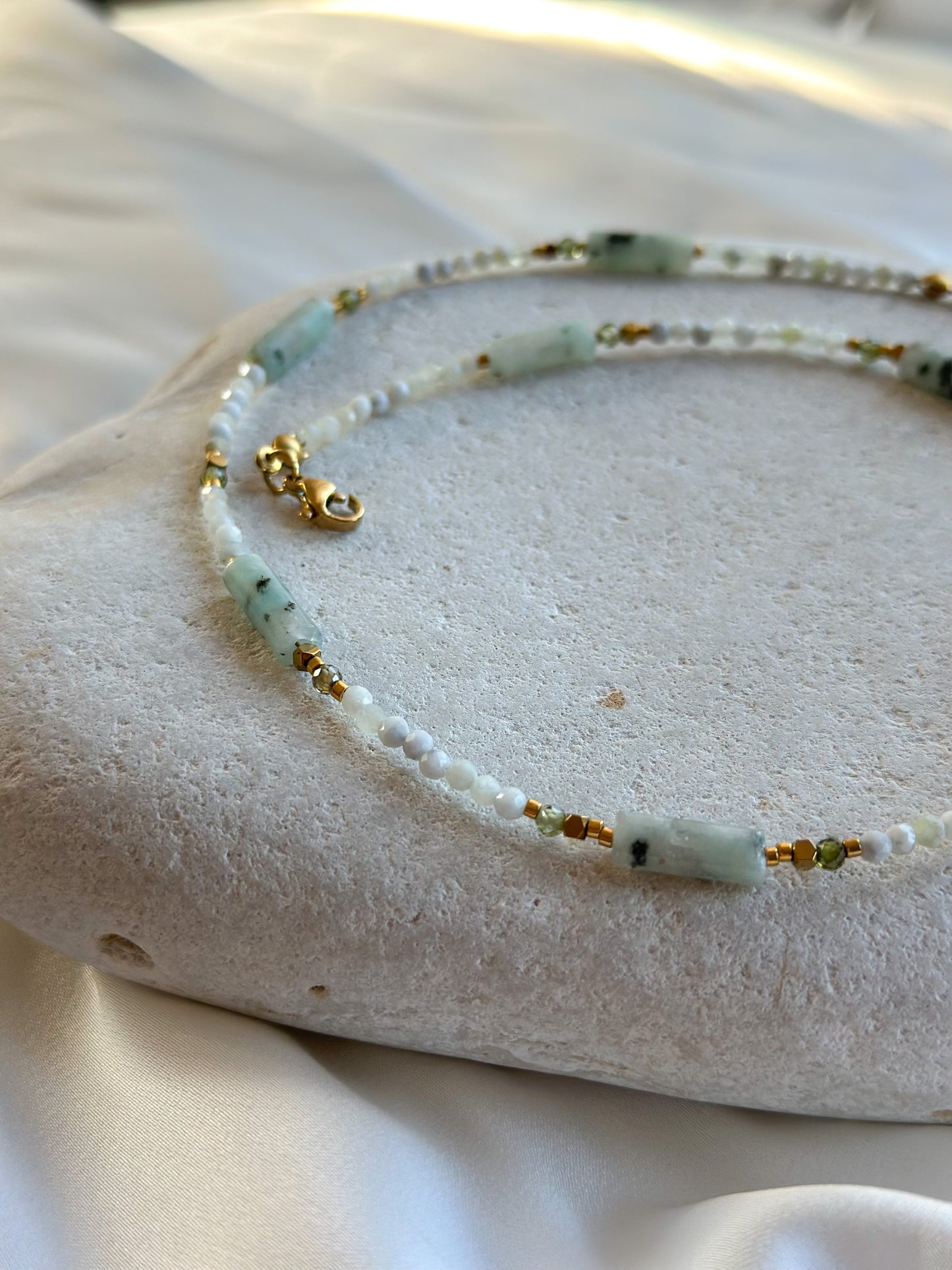 LYRA NECKLACE                      Jade