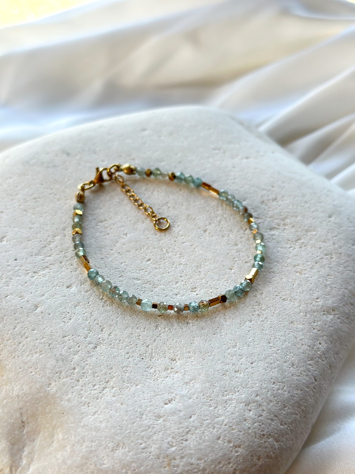 THEA BRACELET                  Apatite