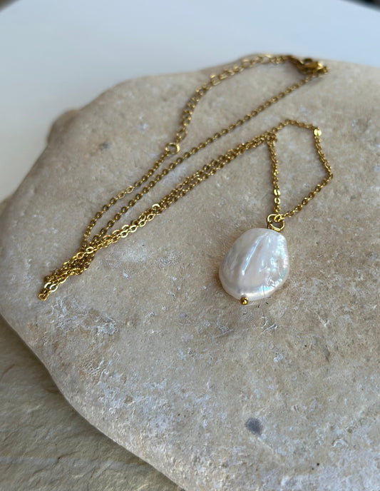 Baroque Pearl Pendant Necklace