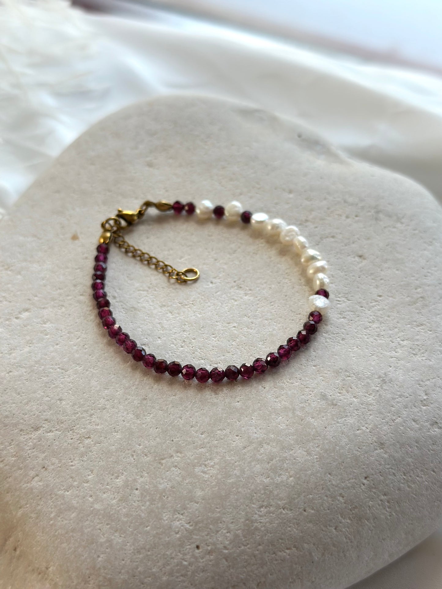 Βραχιόλι με μαργαριτάρι γρανάτη