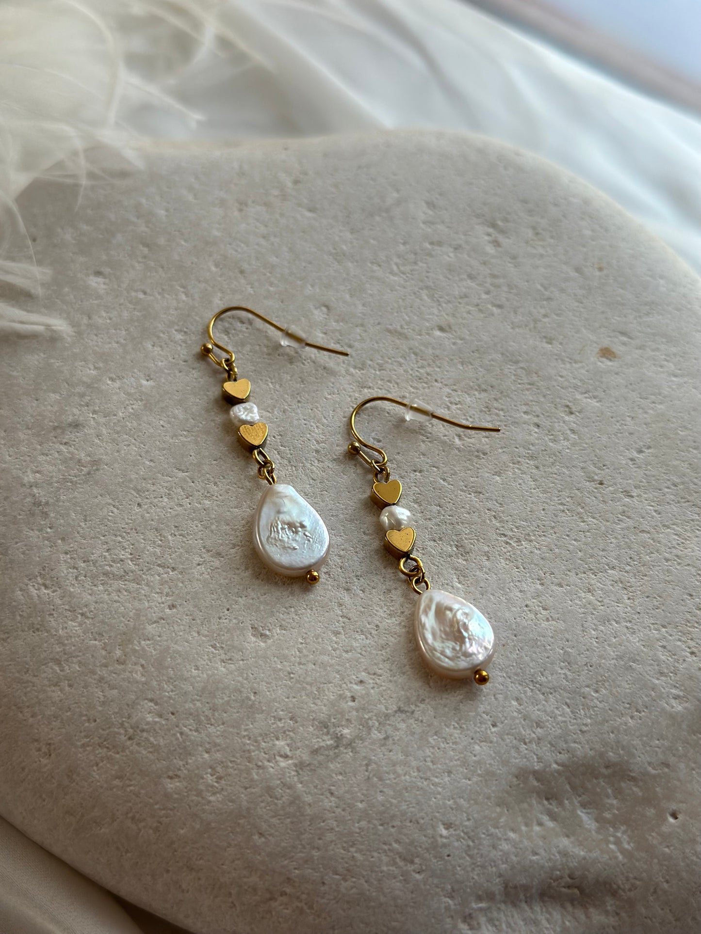Pearl drop Earrings