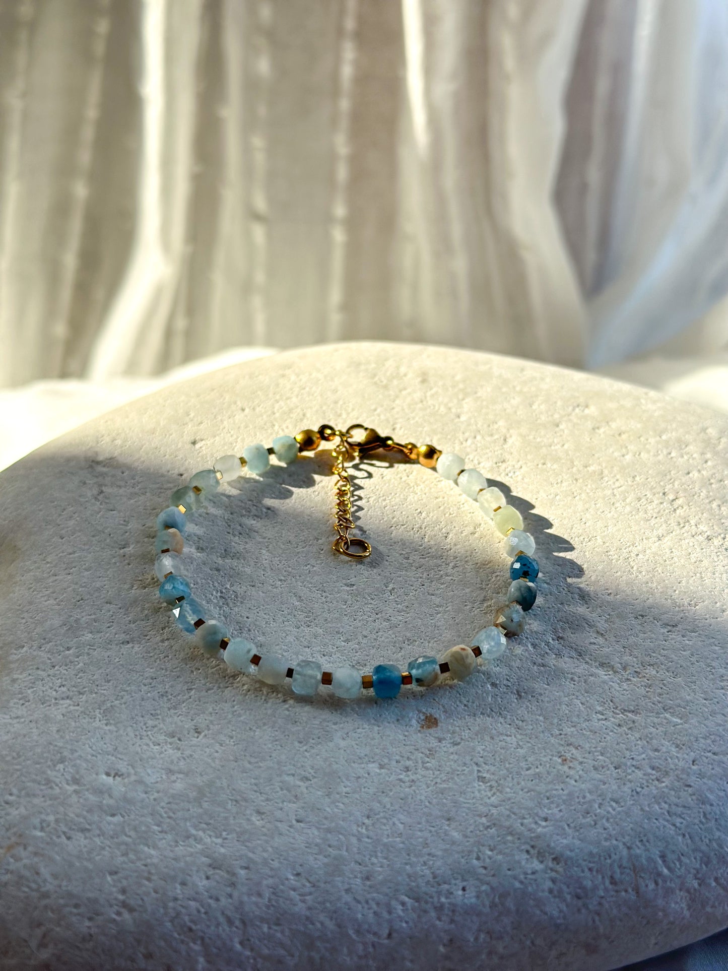 CALISTA BRACELET     Aquamarine