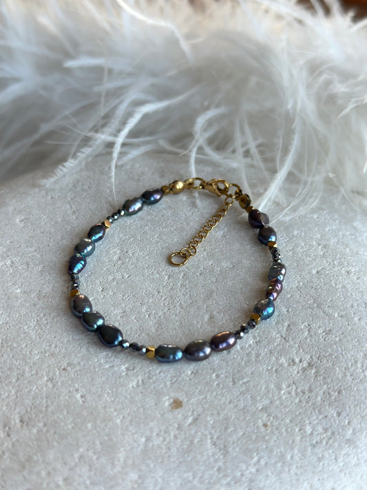 Black Pearl Bracelet